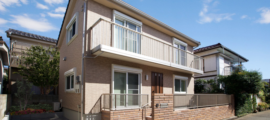 娘と猫と私のために、“空気の気持ちいい家を建ててくださいな。”