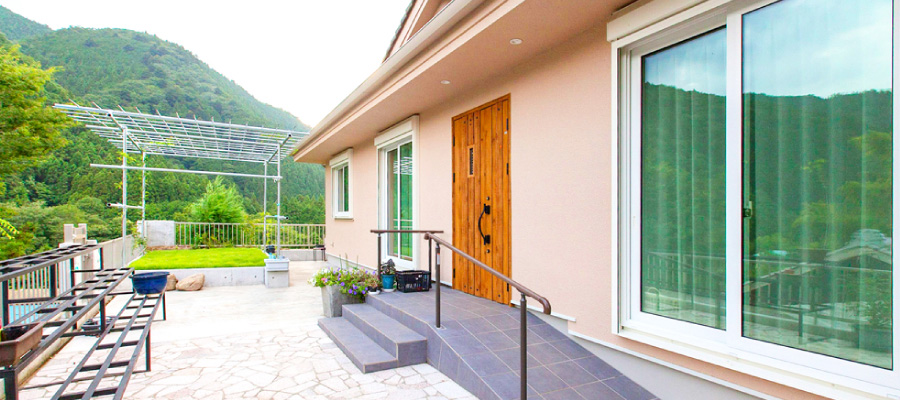 夏の暑さ 冬の寒さに苦労していたのがうそのようにありません 外断熱 外張り断熱 木造 注文住宅 健康住宅 平屋建 住み心地感想 160 マツミハウジング